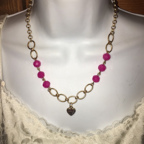 Pink beaded gold link necklace w heart dangle NWT - Picture 2 of 5
